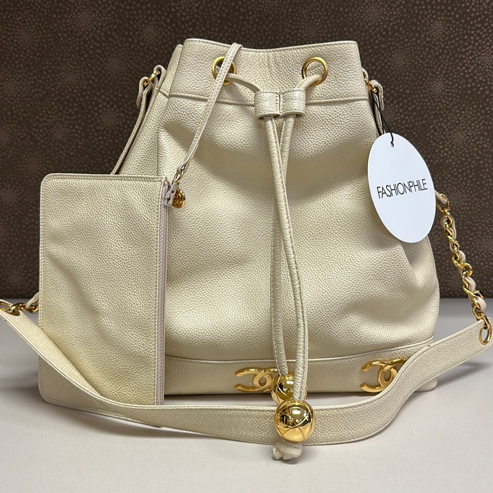 🔥🔥🔥Authentic Chanel Caviar Triple CC Logo Drawstring Bucket Shoulder Bag